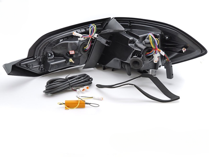 Led tagatuled “Smoke” Ford Fiesta Mk8 17-21