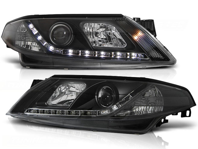 Esituled "Daylight Black" RENAULT LAGUNA II 01-05