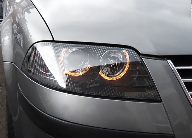 Esituled "AngelEyes Black" VW PASSAT (B5.5) 00-05 - Pilt 3