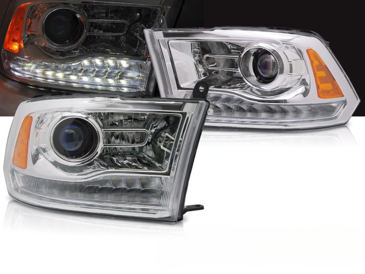 Esituled "Chrome" DODGE RAM 09-18