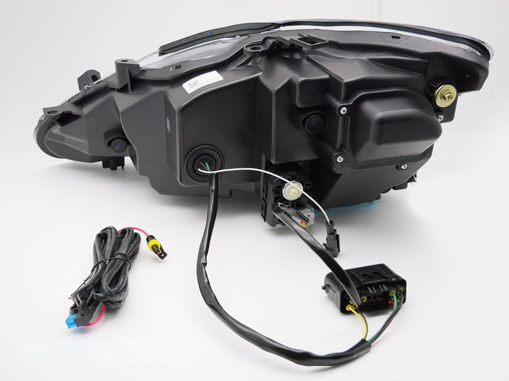 Led esituled Lexus is