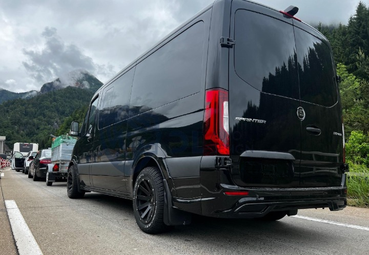 Tiivalaiendid Mercedes Benz Sprinter W907 W910 18-25 - Pilt 4